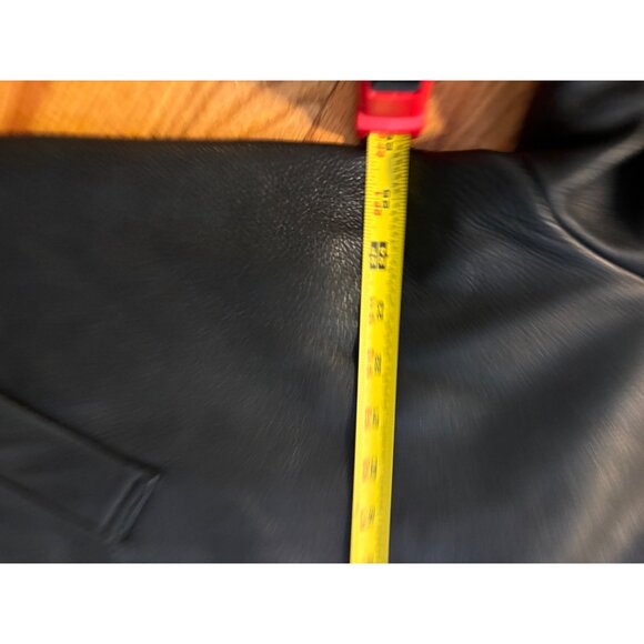 Vintage Black Leather Button-Up Coat With Front Pockets & Collared Neckline - Picture 10 of 16